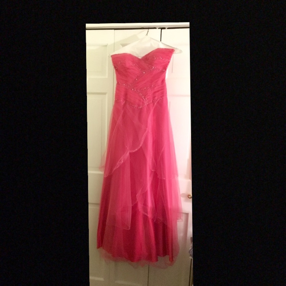 Dark Pink Strapless Prom Dress